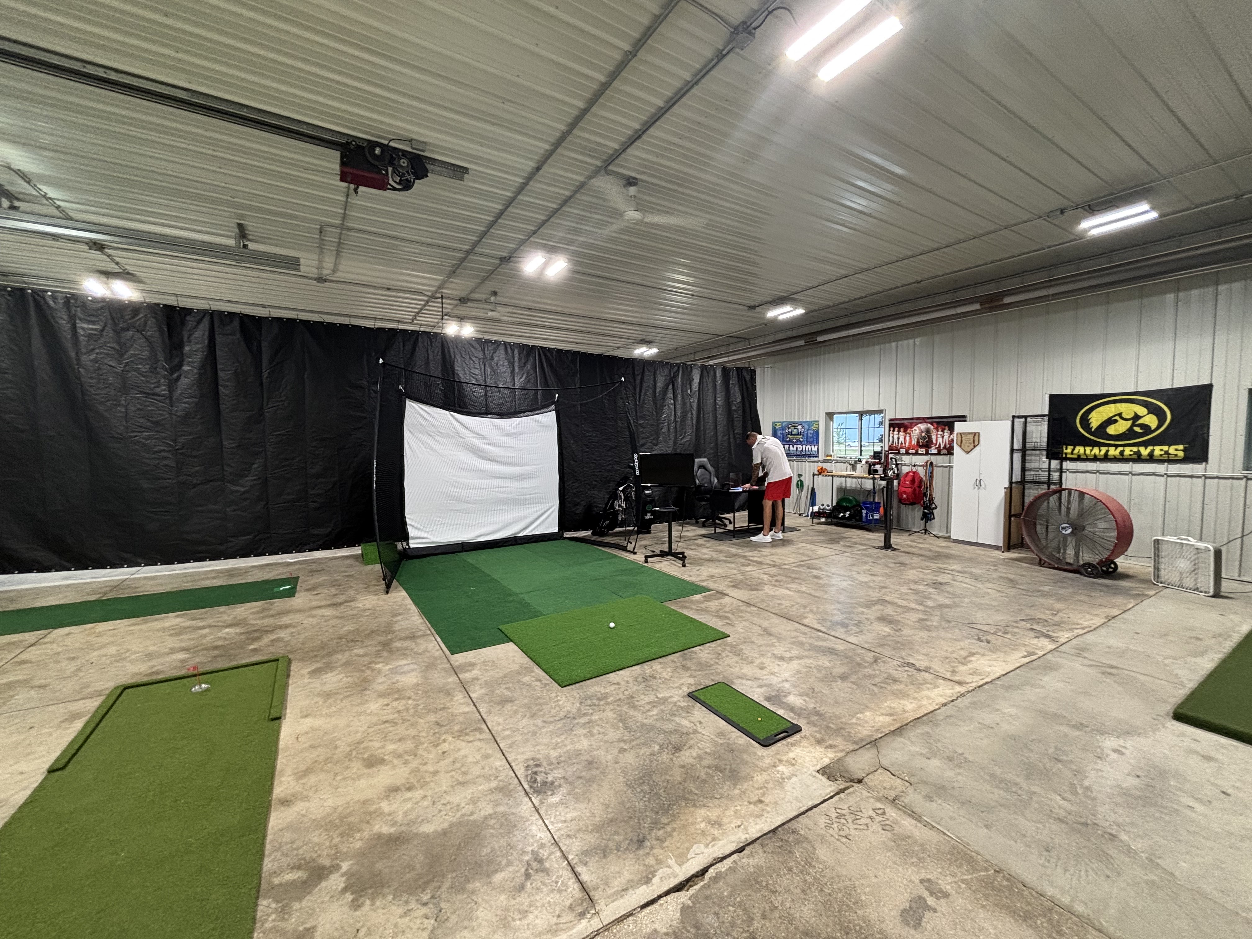 Indoor putting and chipping greens at Schowen Skills